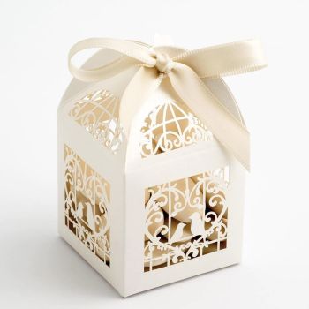 50 Piece Pack - Ivory Dove Bird Heart Wedding Engagement Bomboniere Favor Lolly Gift Card Box