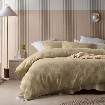 Accessorize Tipo Safari Chenille Quilt Cover Set Double
