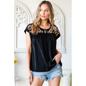 Azura Exchange Embroidered Short Sleeve Blouse - M