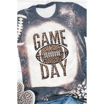 Azura Exchange Leopard Football Graphic Print Crew Neck T-Shirt - M